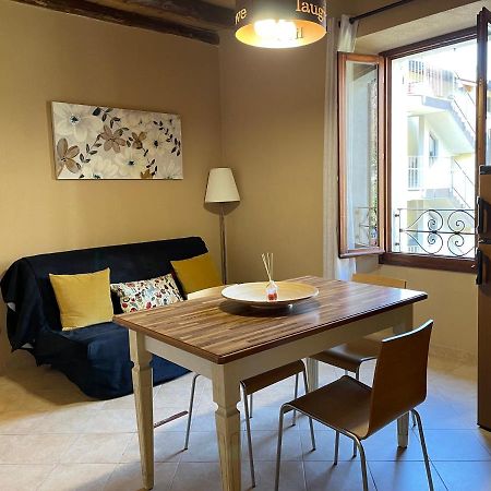 La Casa Sul Sasso In Town Serviced Accommodations Dervio Exterior foto