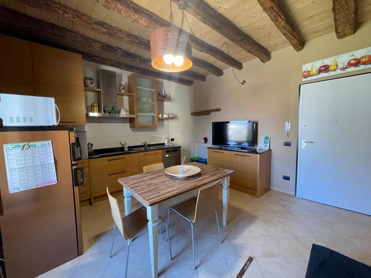 La Casa Sul Sasso In Town Serviced Accommodations Dervio Exterior foto
